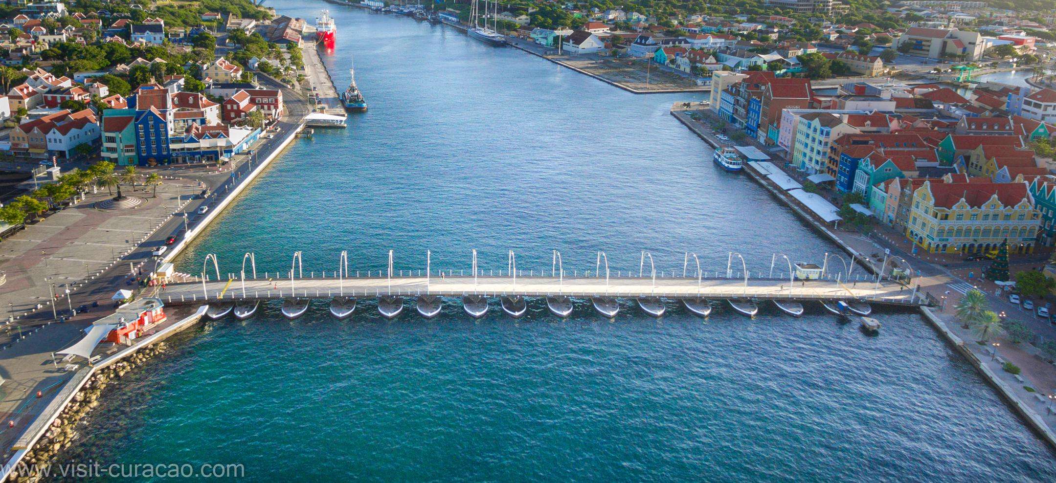 Queen Emma Bridge, Curaçao
