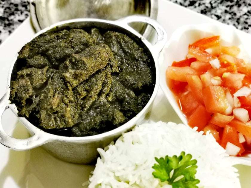 Ravitoto (cassava leaves with meat)