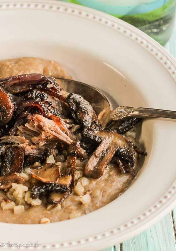 Harees (wheat porridge with meat)