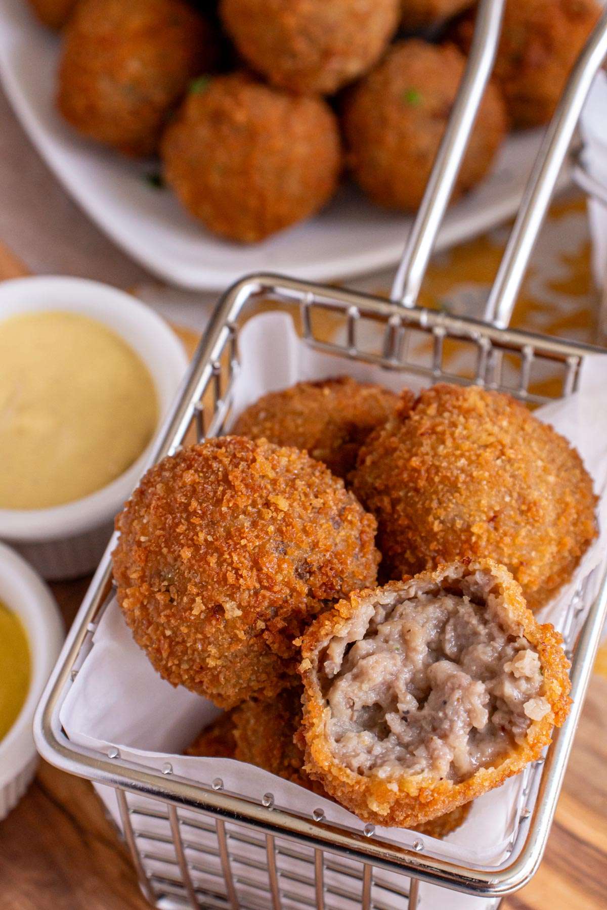 Bitterballen (deep-fried meatballs)