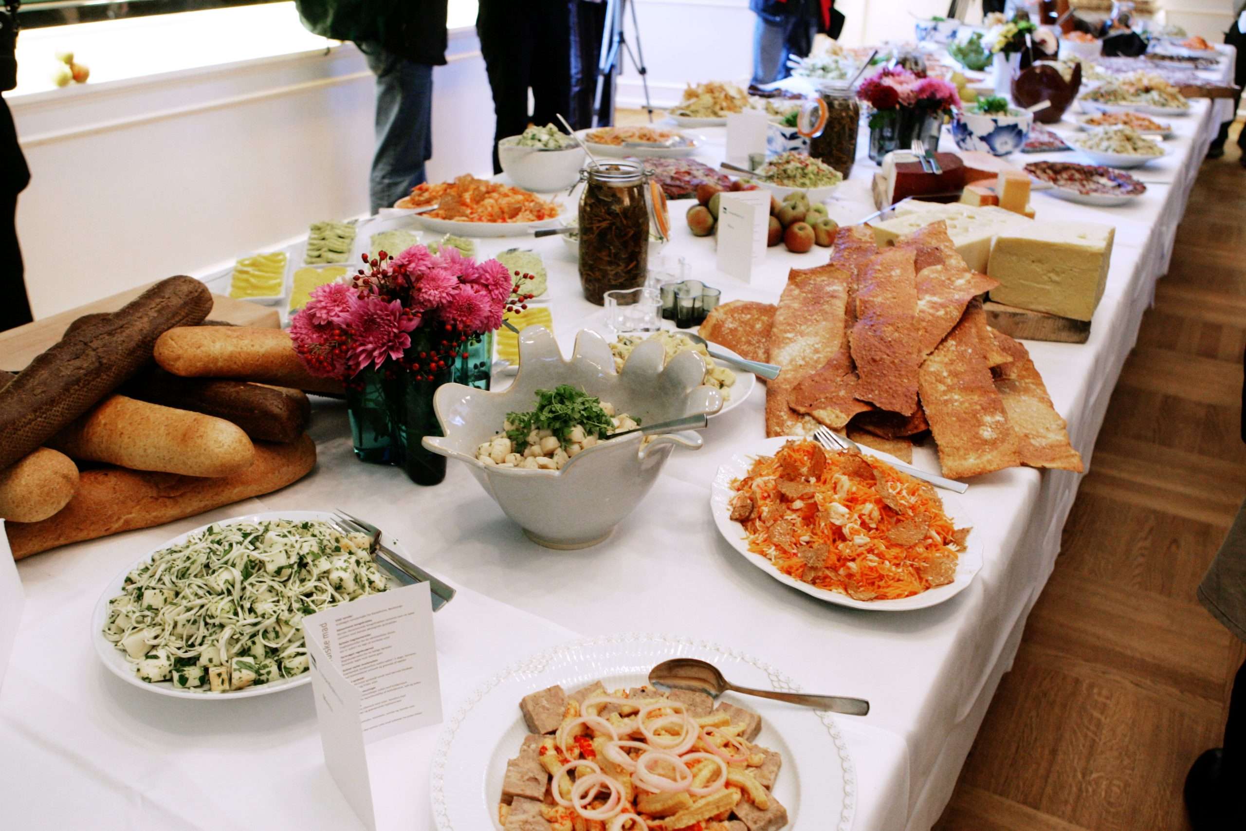 Smörgåsbord (buffet-style meal)