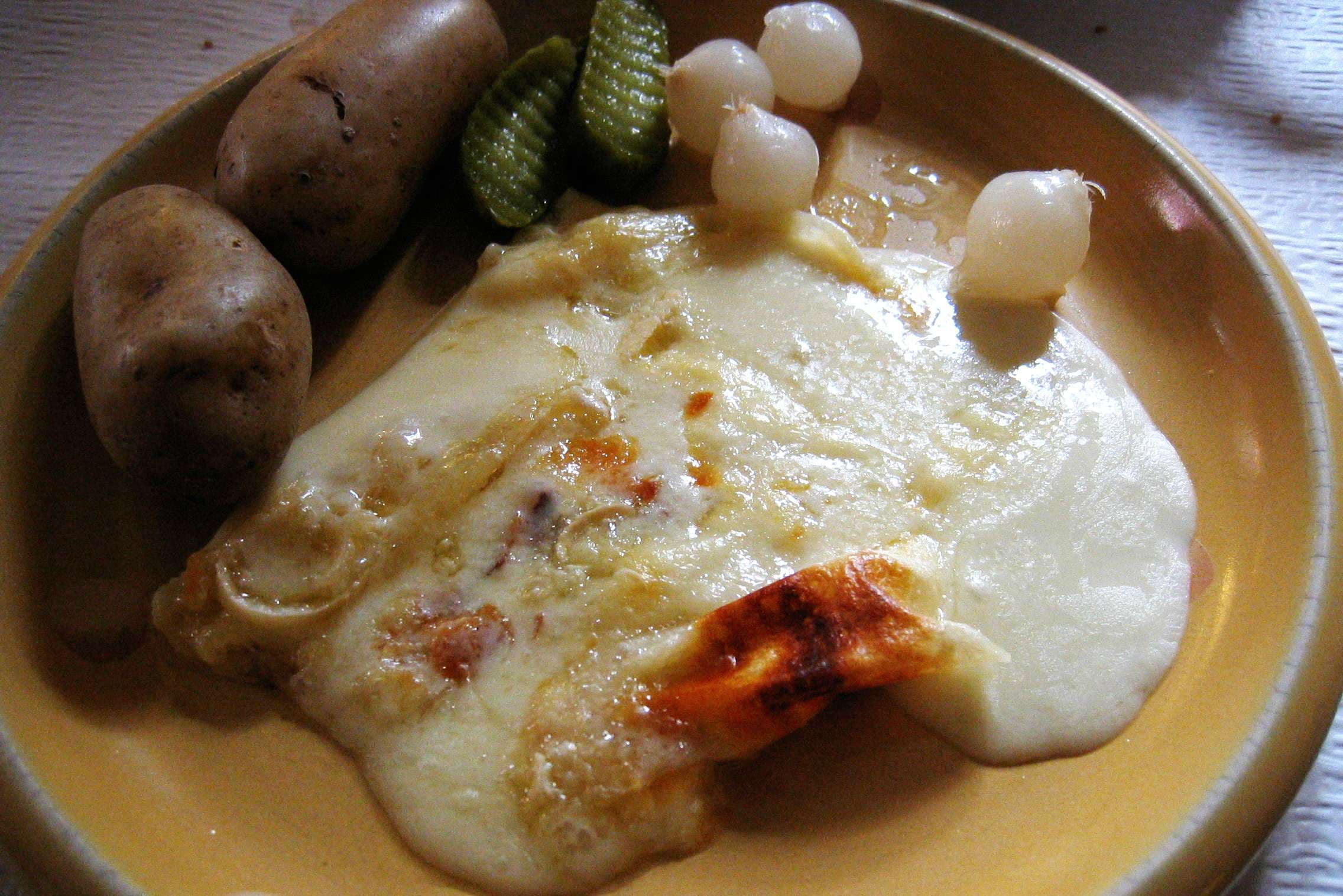 Raclette (melted cheese dish)