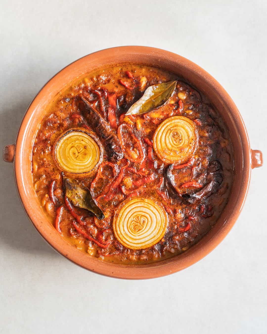 Tavče Gravče (beans in tomato sauce)