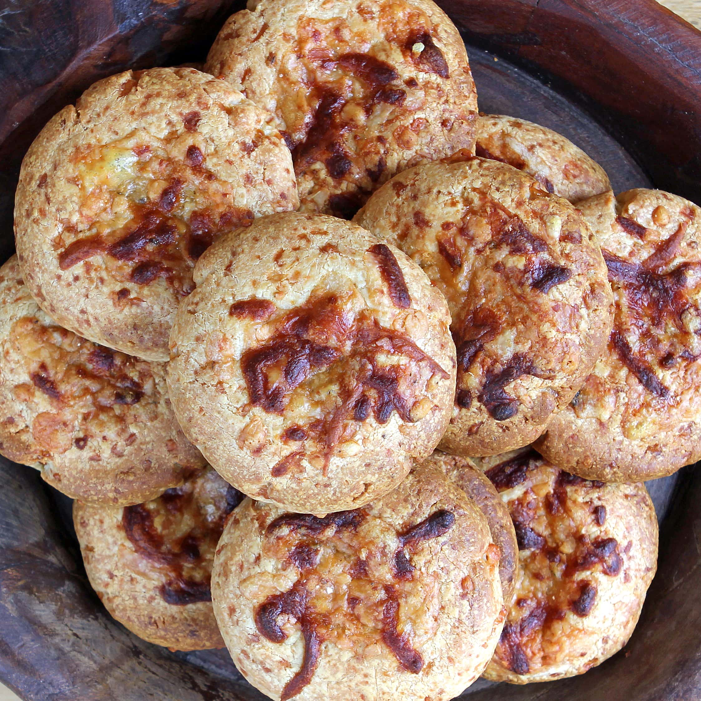 Chipa (cheese bread)