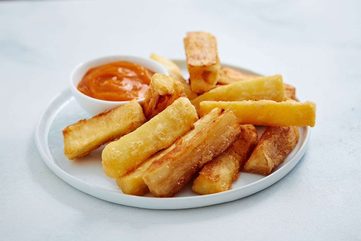 Yuca frita (fried cassava)
