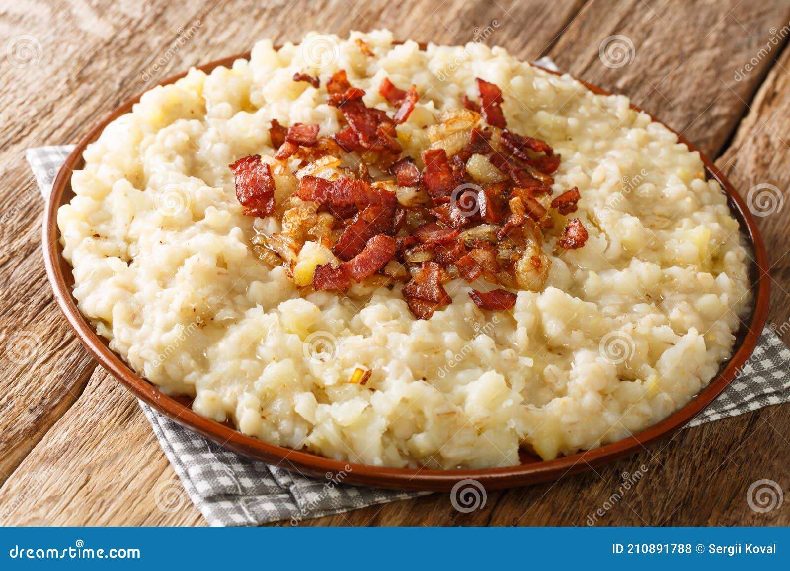 Mulgipuder (potato and barley porridge)