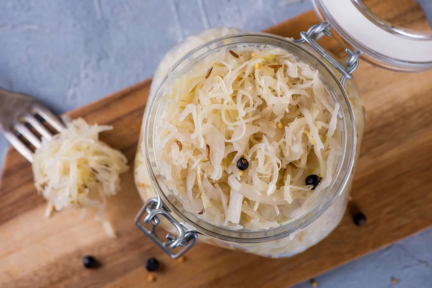 Sauerkraut (fermented cabbage)