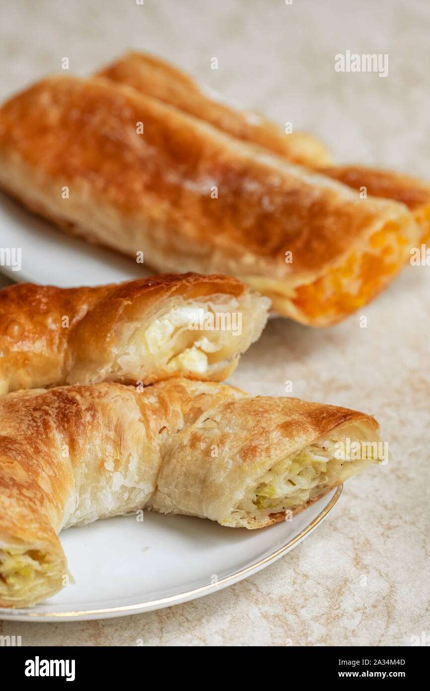 Plăcintă (pastry)